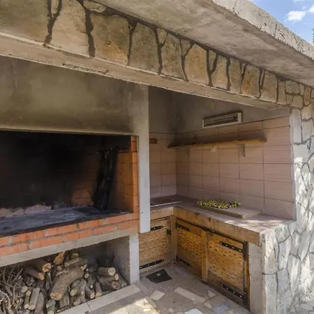 With Parking Space - 19064 Apartment *