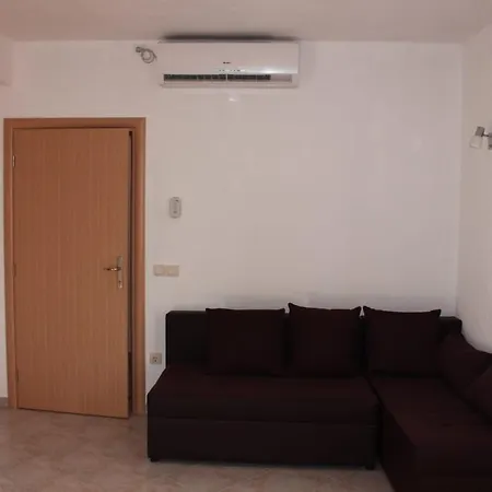 With Parking Space - 19064 * Rogoznica (Sibenik-Knin)