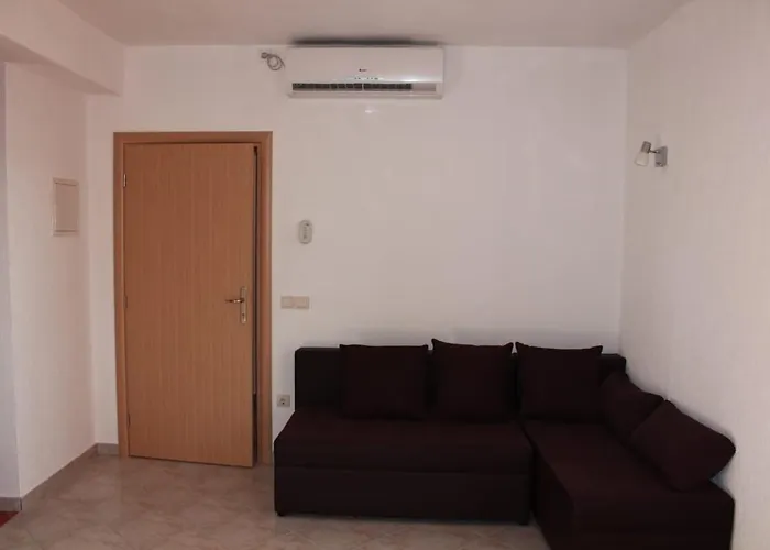 With Parking Space - 19064 * Rogoznica (Sibenik-Knin)